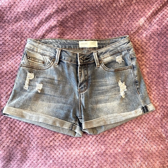 Jean shorts ✨ size small - Picture 1 of 3